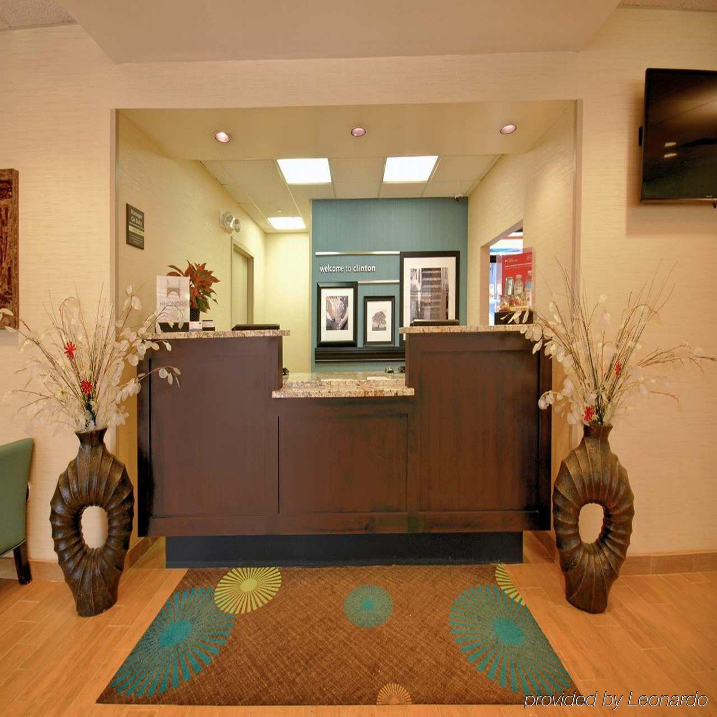 Hampton Inn Clinton Extérieur photo